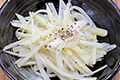 じゃがいもとセロリのシャキシャキサラダ